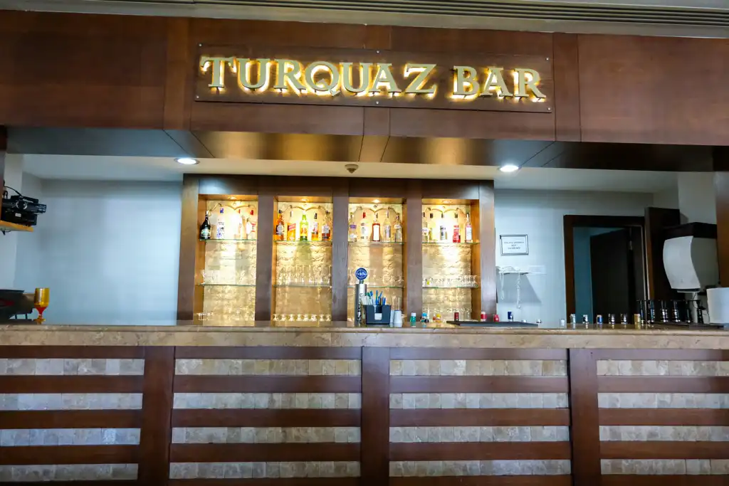 Tuquaz bar