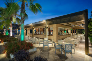 trendy-verbena-pool-bar-1 (1)