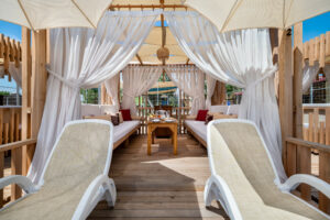 Trendy-Verbena-Beach-Cabana-02_Orta-Boyut.jpg